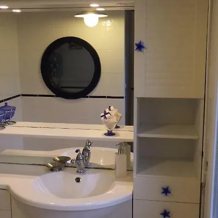 Le Clos Des Roses Holiday home *